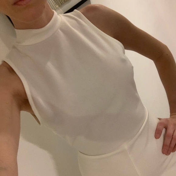 White jumpsuit - Picture 6 of 7